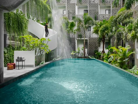 Baitong Hotel & Resort 01 474x365 Baitong Hotel & Resort