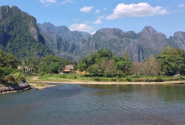 Vang Vieng 607x410 Vang Vieng
