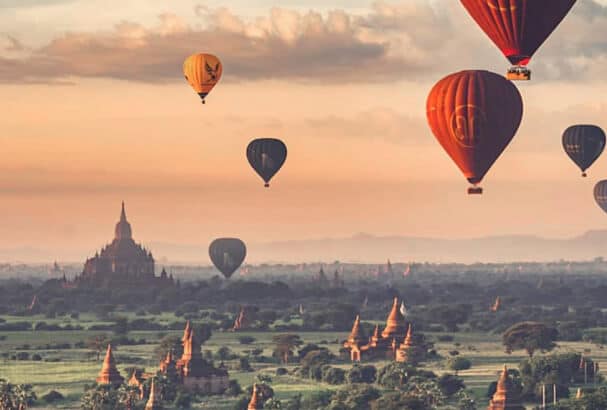 Bagan Hot Air Balloon 01 607x410 Bagan Hot Air Balloon