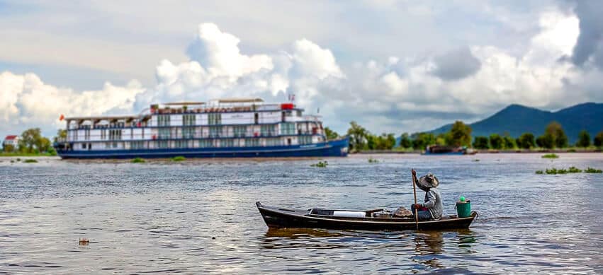 Cambodia & Vietnam Tour with Mekong Cruise 3 Weeks