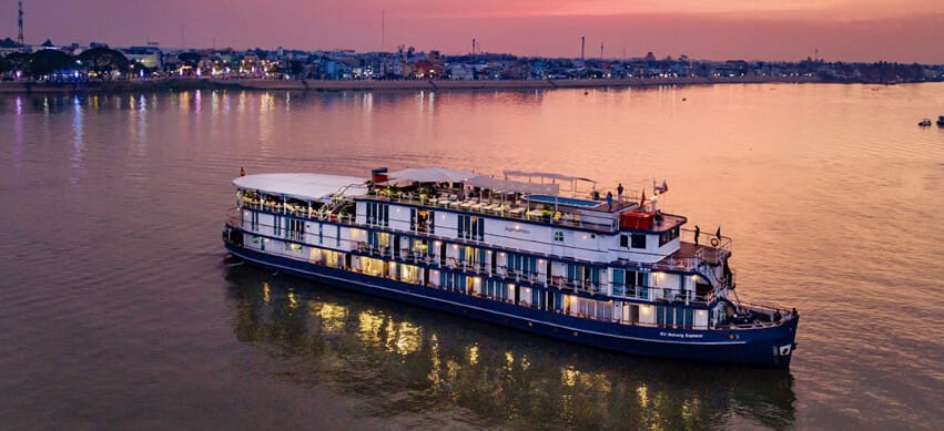 Vietnam Cambodia & Mekong Cruise 11 Nights / 12 Days